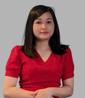 Giáo viên <br> Hoàng Hà Linh